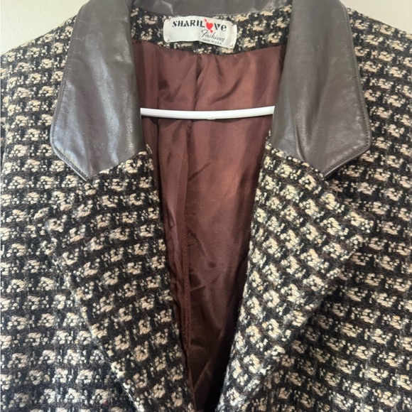 Vintage 1960s Shari Love Union Made Wool Coat with Leather Collar - Picture 7 of 11